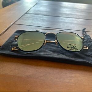 Stylish Gold Aviator Sunglasses